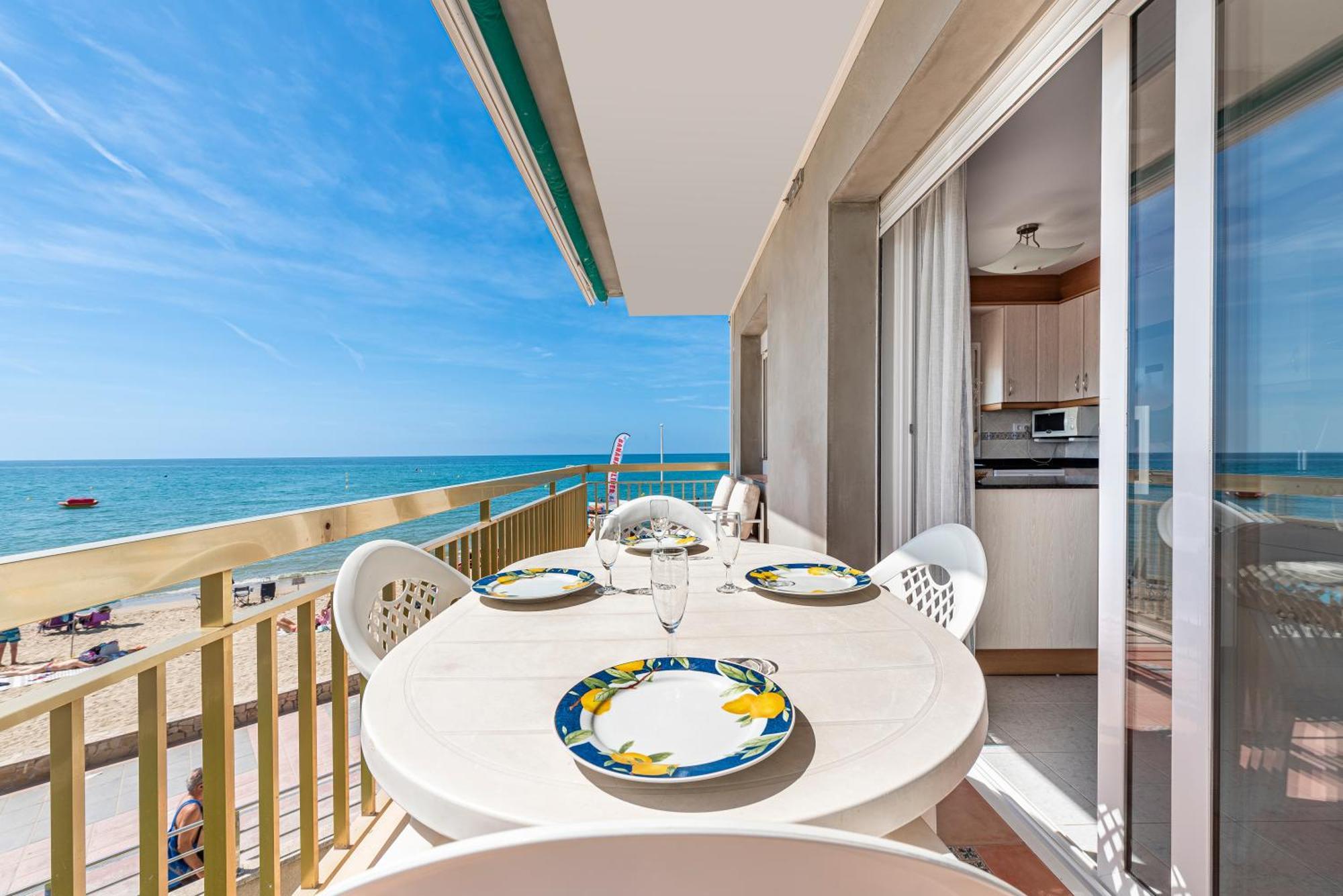 Apartamento Frente Al Mar Cambrils Kültér fotó